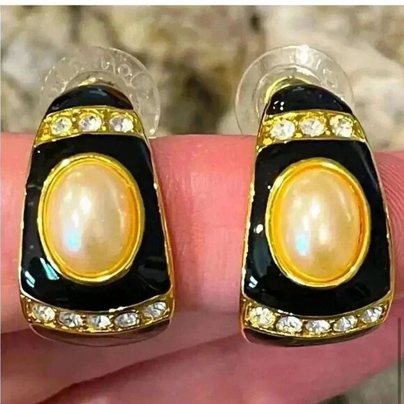 Joan Rivers Signed Gold-Tone Black Enamel Tear Drop Earring Rhinestone Pearl QVC - Picture 1 of 4